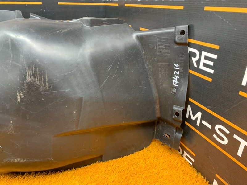 подкрылок, 500 рублей, Красноярск