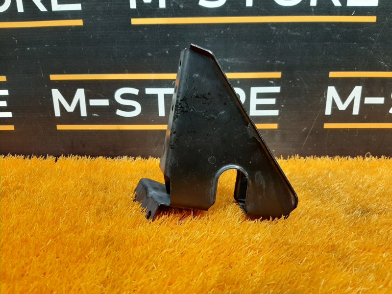 Кронштейн замка капота, 590 рублей, Красноярск