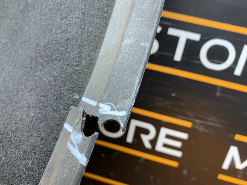 подкрылок, 1000 рублей, Красноярск