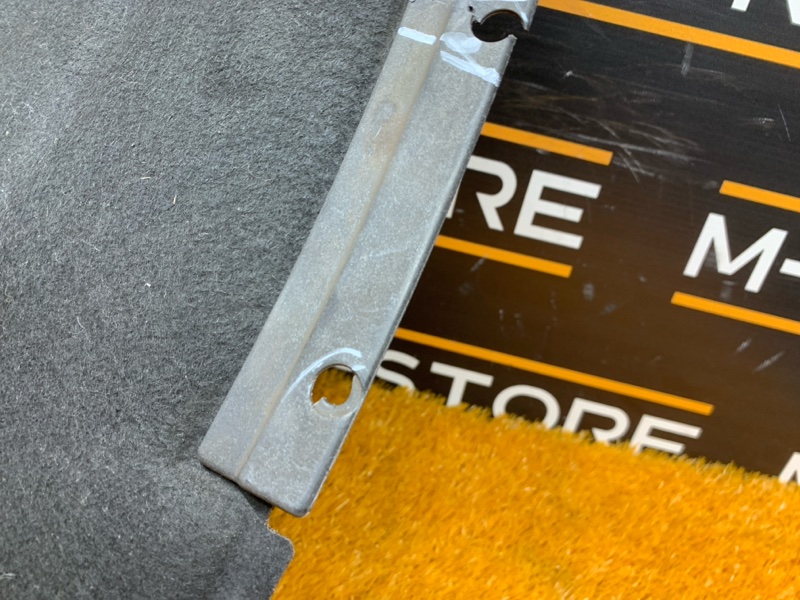 подкрылок, 1000 рублей, Красноярск