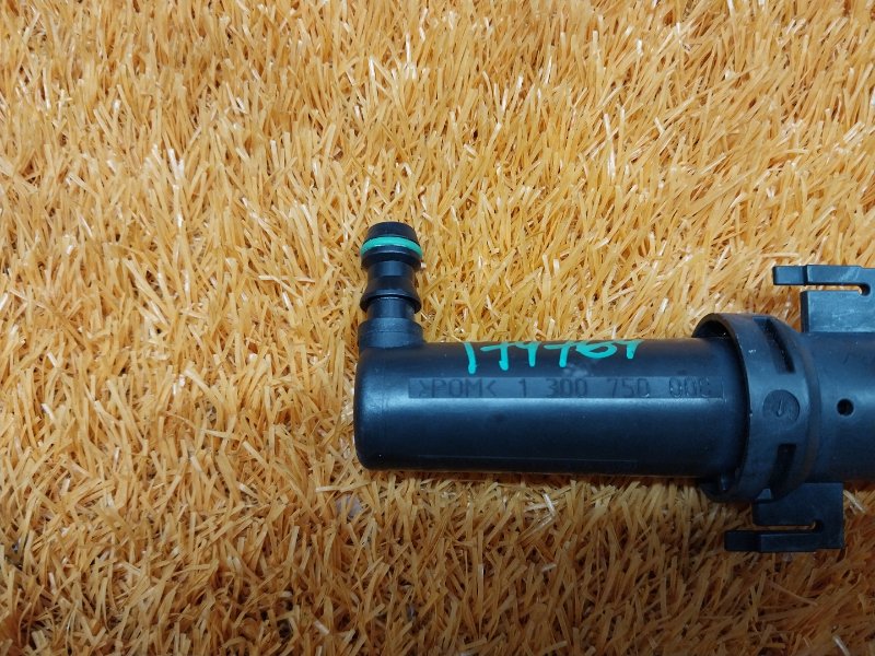 Форсунка омывателя фары, 1000 рублей, Красноярск