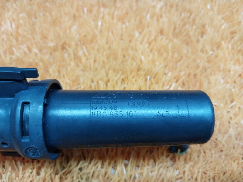 Форсунка омывателя фары, 1000 рублей, Красноярск