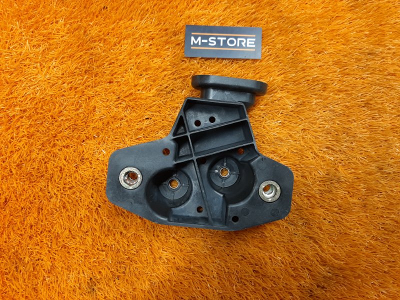 крепление бампера, 380 рублей, Красноярск