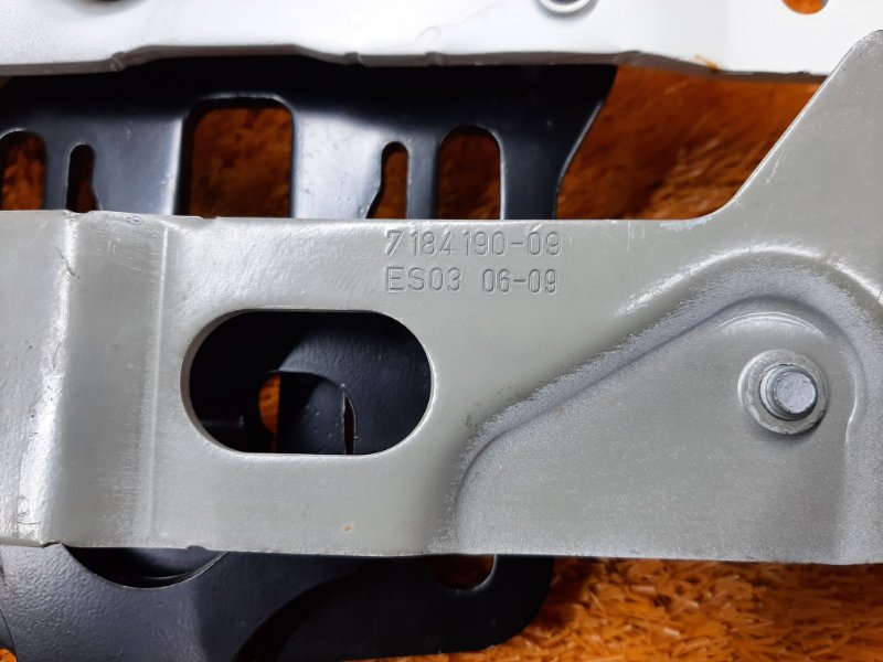 петля капота, 1920 рублей, Красноярск