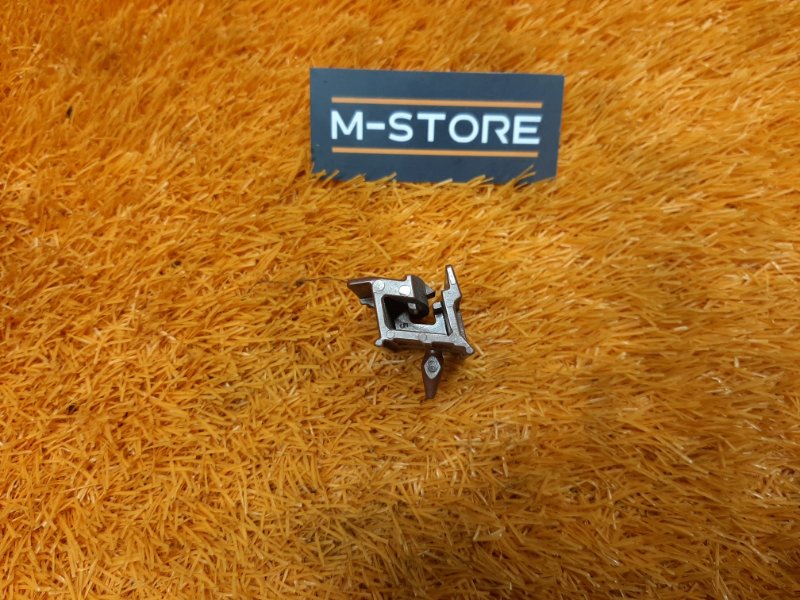 Клипса накладки порога, 100 рублей, Красноярск