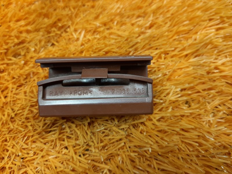 Клипса накладки порога, 100 рублей, Красноярск