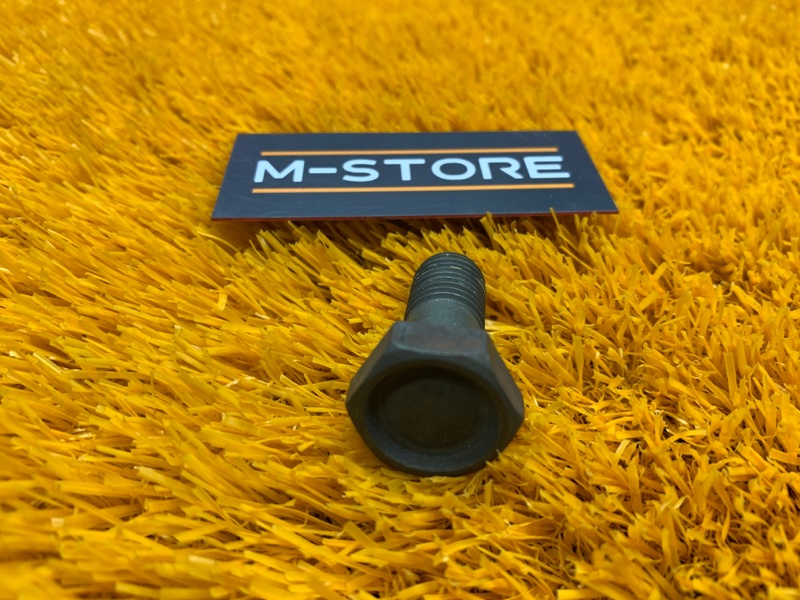 Болт маховика, 50 рублей, Красноярск