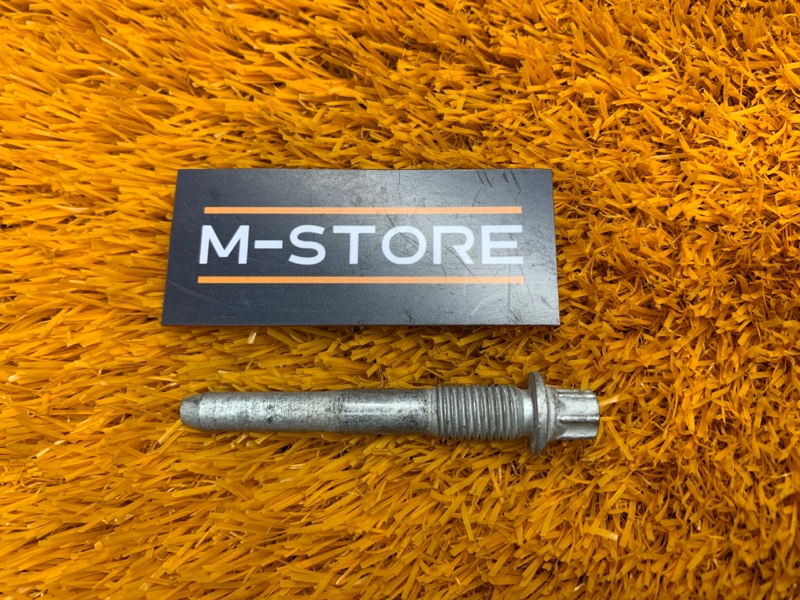 болт подвески, 50 рублей, Красноярск