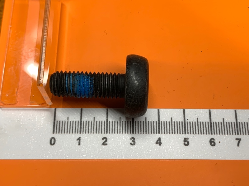 болт подвески, 30 рублей, Красноярск