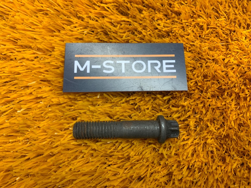 болт подвески, 50 рублей, Красноярск