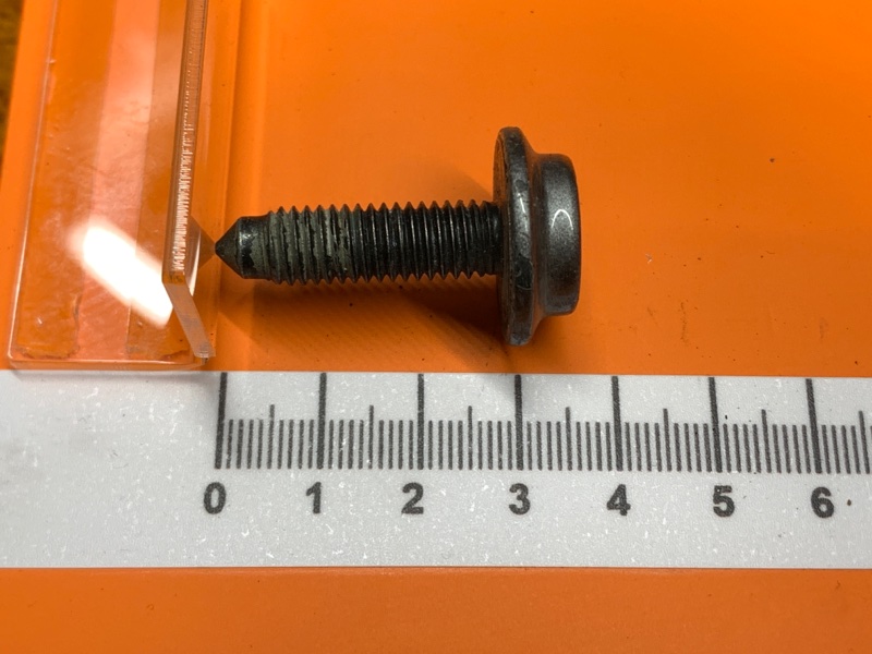 болт подвески, 30 рублей, Красноярск