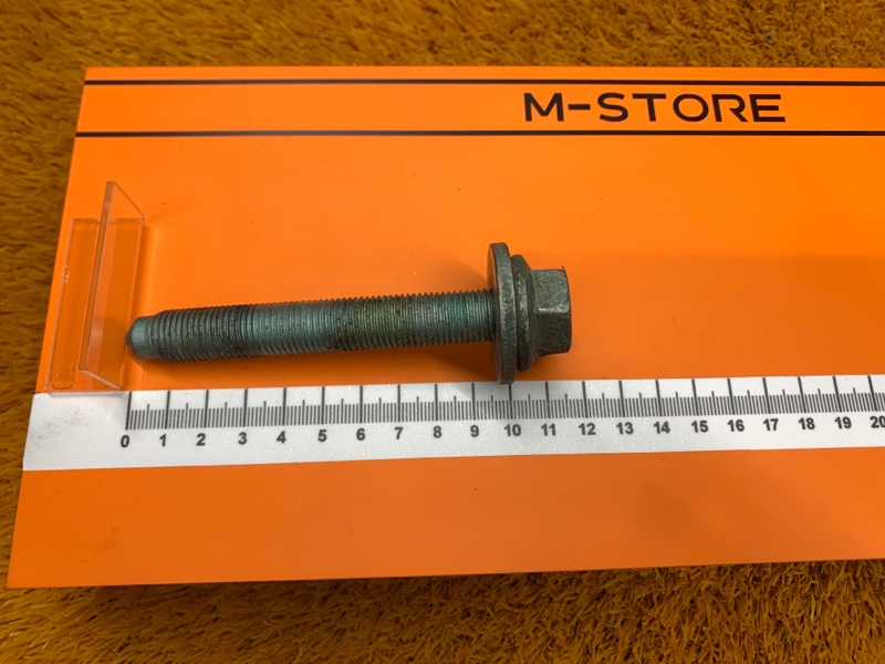 болт подвески, 50 рублей, Красноярск