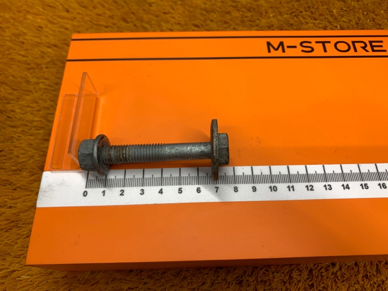 болт подвески, 50 рублей, Красноярск