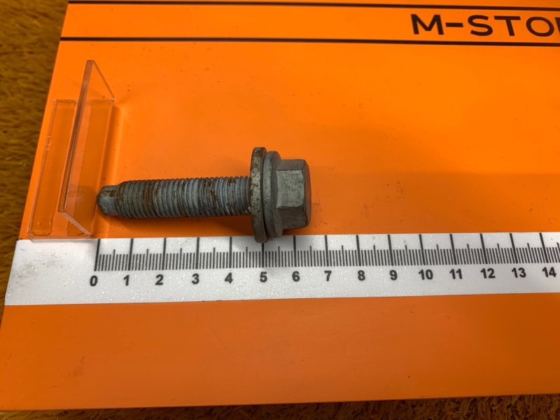 болт подвески, 60 рублей, Красноярск