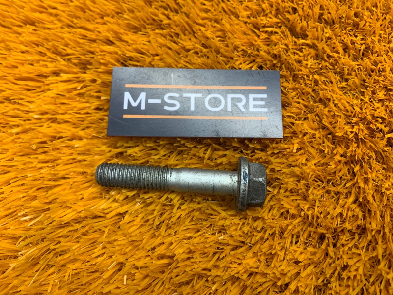 болт подвески, 50 рублей, Красноярск