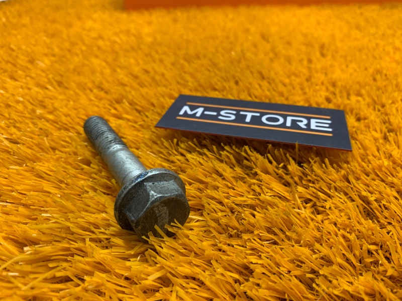 болт подвески, 50 рублей, Красноярск