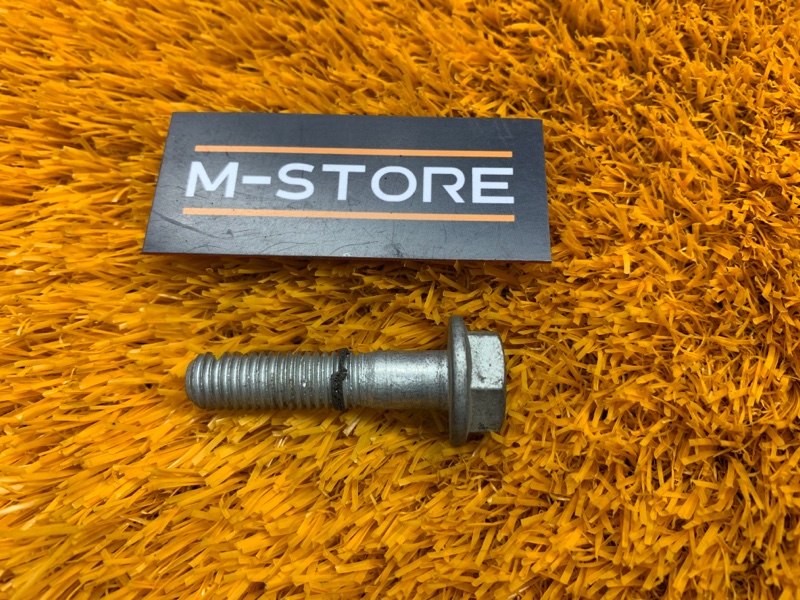 болт подвески, 50 рублей, Красноярск