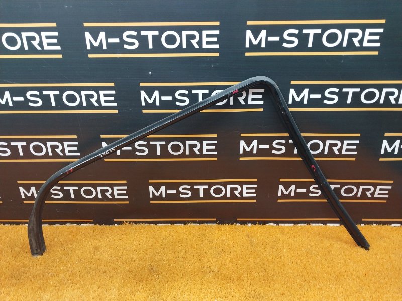 Молдинг заднего стекла, 480 рублей, Красноярск