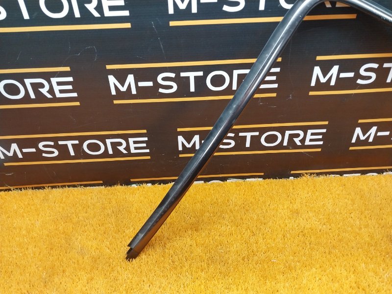 Молдинг заднего стекла, 670 рублей, Красноярск