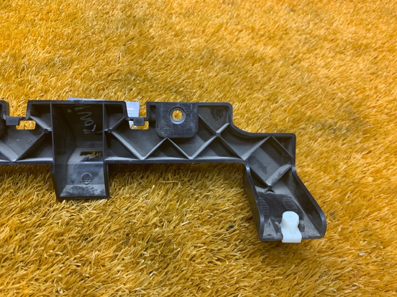 крепление бампера, 1220 рублей, Красноярск