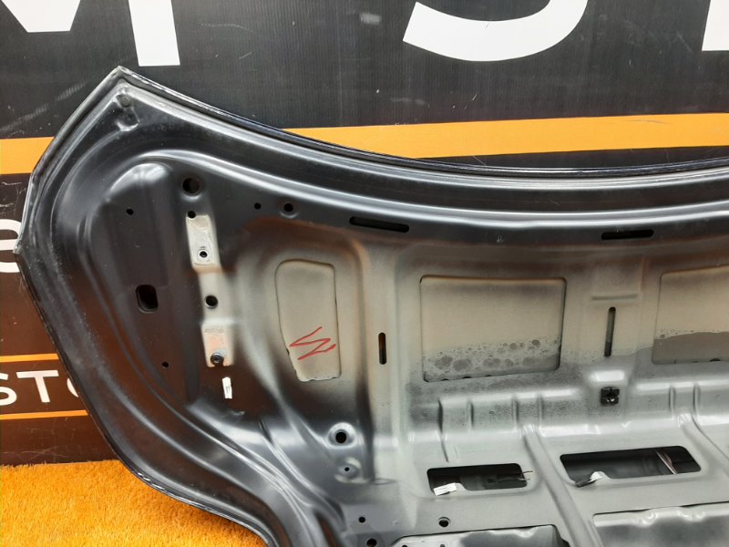 крышка багажника, 1000 рублей, Красноярск