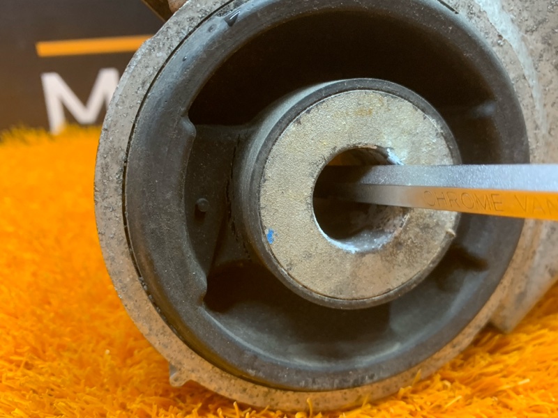 Балка поперечная (подрамник), 3370 рублей, Красноярск