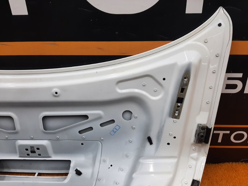 крышка багажника, 2000 рублей, Красноярск