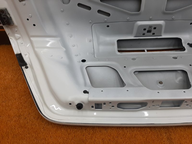 крышка багажника, 2000 рублей, Красноярск