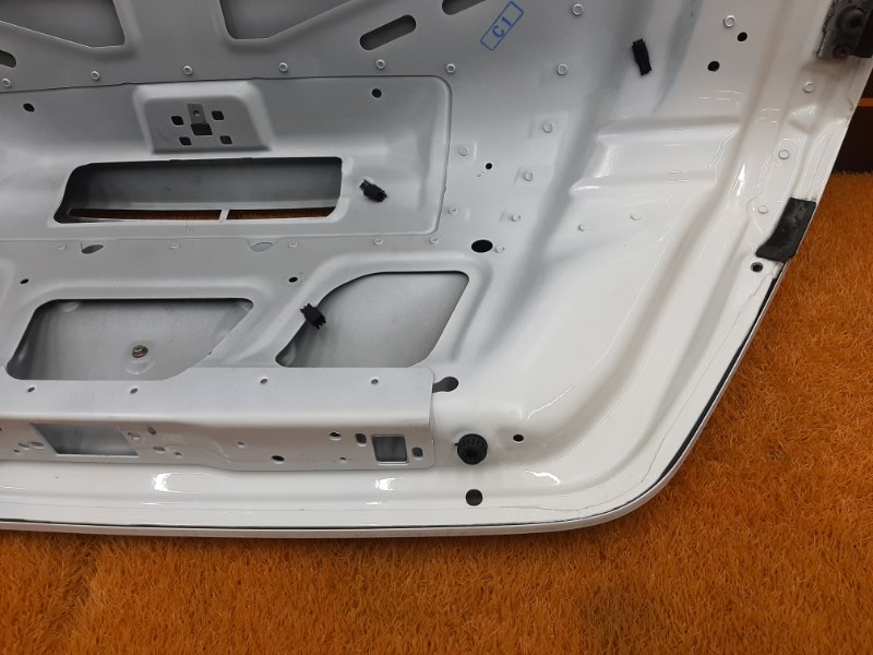 крышка багажника, 2000 рублей, Красноярск