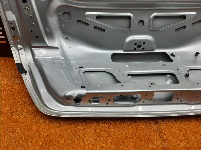 крышка багажника, 1500 рублей, Красноярск