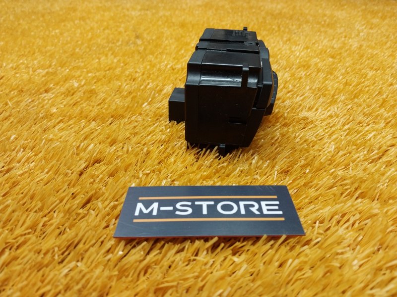 Переключатель света фар, 1000 рублей, Красноярск