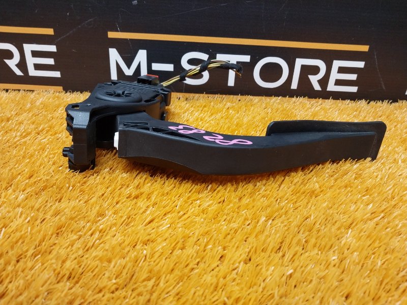 педаль газа, 500 рублей, Красноярск