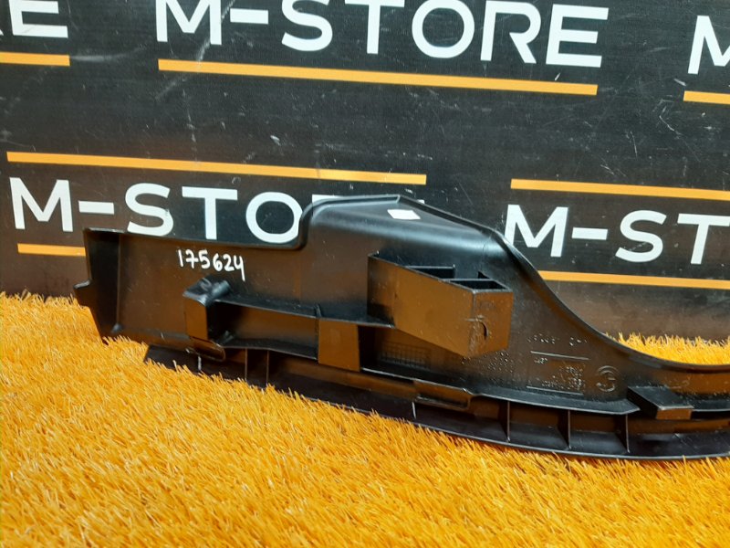 Накладка на порог салона, 270 рублей, Красноярск