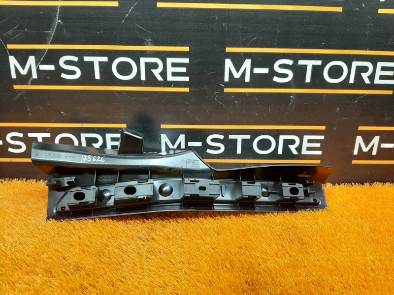 Накладка на порог салона, 670 рублей, Красноярск