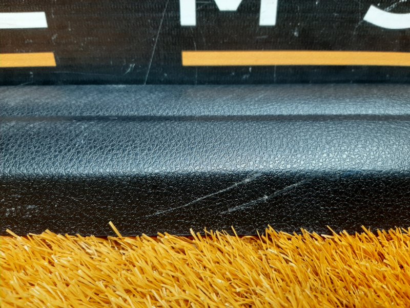 Накладка на порог салона, 210 рублей, Красноярск