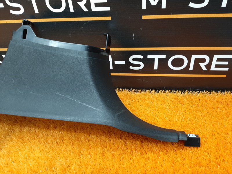 Накладка на порог салона, 200 рублей, Красноярск