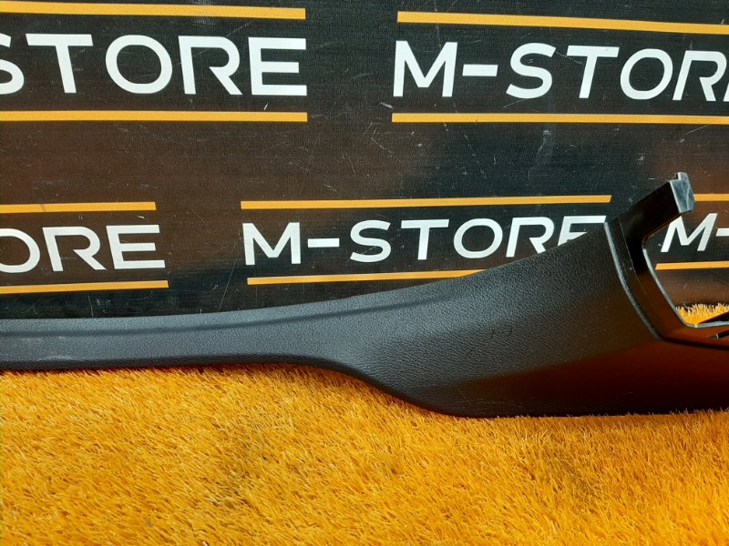 Накладка на порог салона, 200 рублей, Красноярск