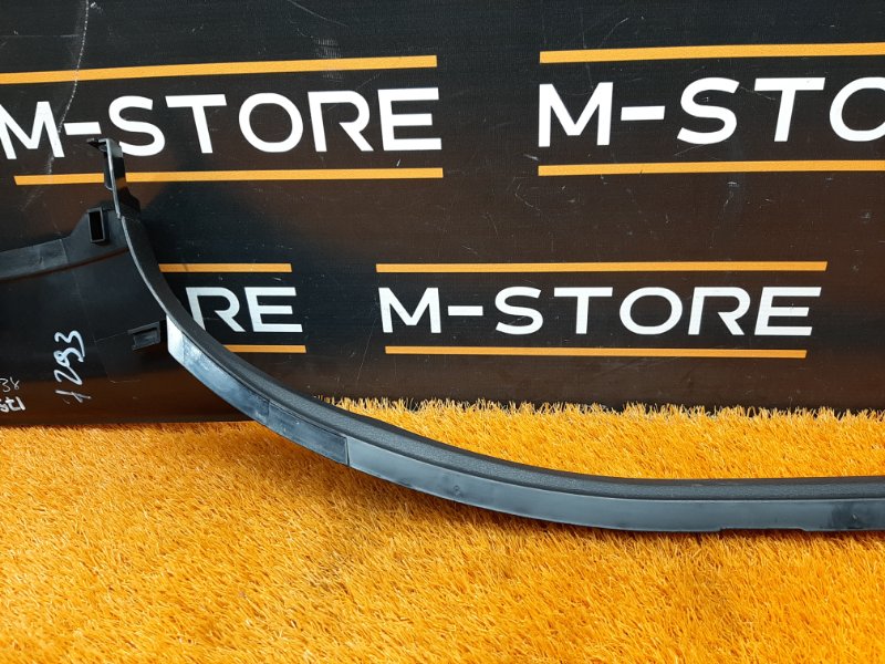 Накладка на порог салона, 200 рублей, Красноярск