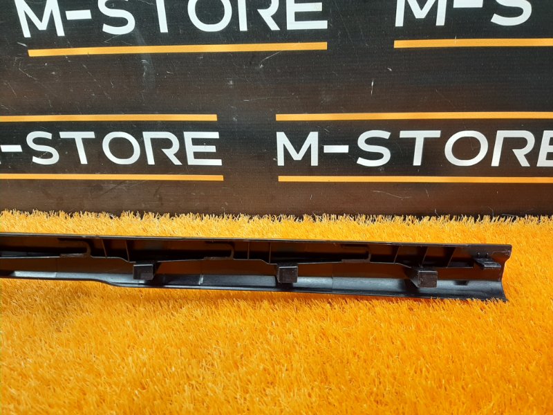 Накладка на порог салона, 200 рублей, Красноярск