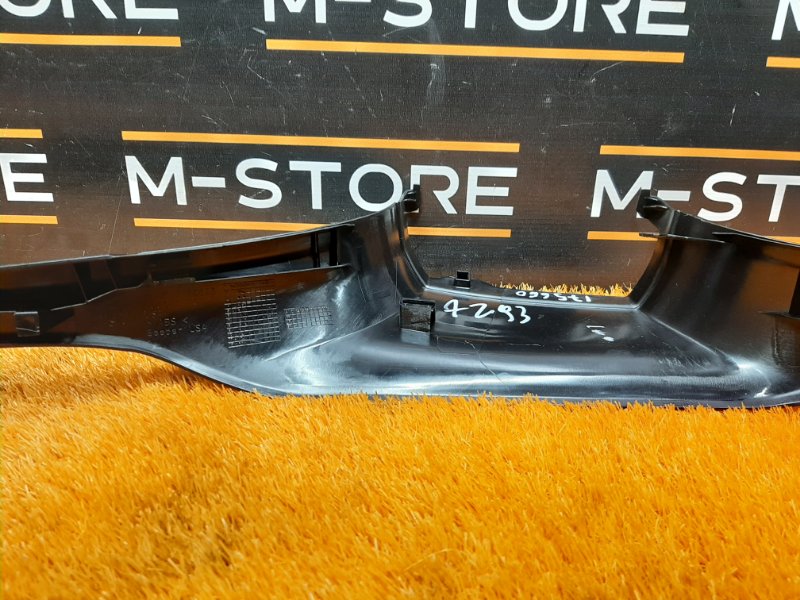 Накладка на порог салона, 270 рублей, Красноярск