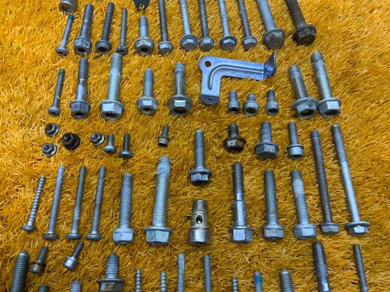 Болты и гайки ДВС, 810 рублей, Красноярск