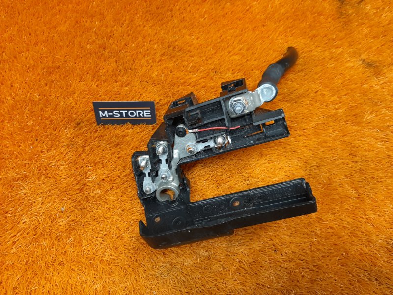 Клемма аккумулятора плюс, 1000 рублей, Красноярск