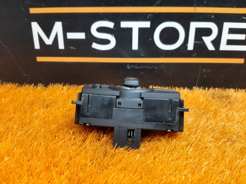 Переключатель света фар, 1000 рублей, Красноярск