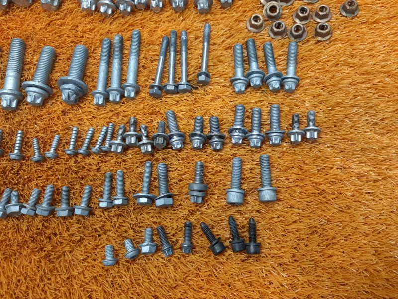 Болты и гайки ДВС, 750 рублей, Красноярск