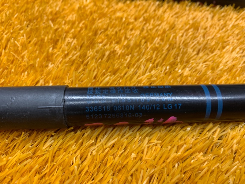 амортизатор капота, 900 рублей, Красноярск