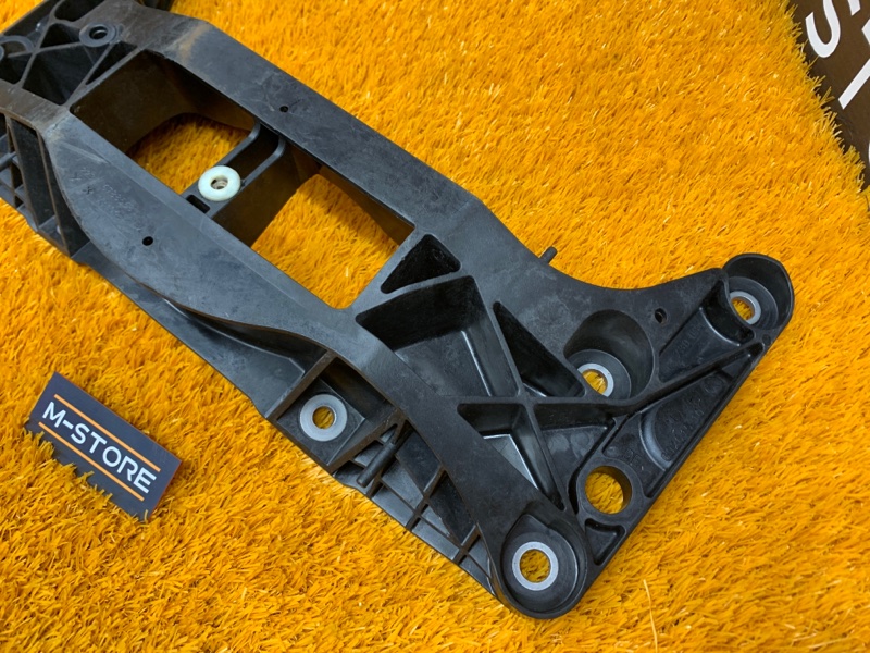 Кронштейн КПП, 2000 рублей, Красноярск