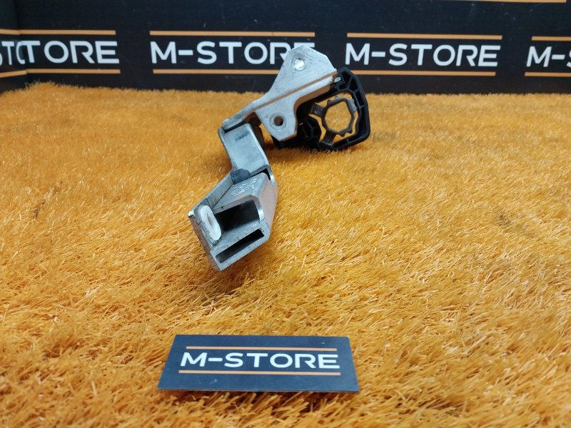 Кронштейн радиатора, 1410 рублей, Красноярск