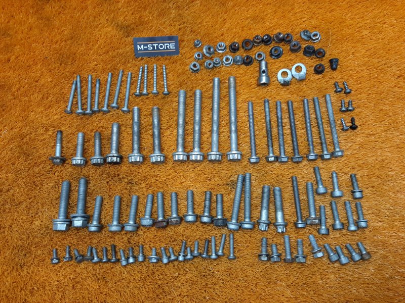 Болты и гайки ДВС, 810 рублей, Красноярск