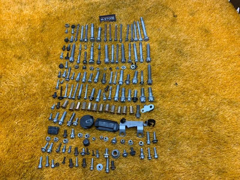 Болты и гайки ДВС, 930 рублей, Красноярск