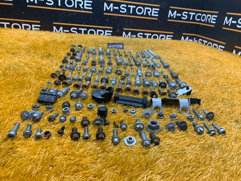 Болты и гайки ДВС, 930 рублей, Красноярск